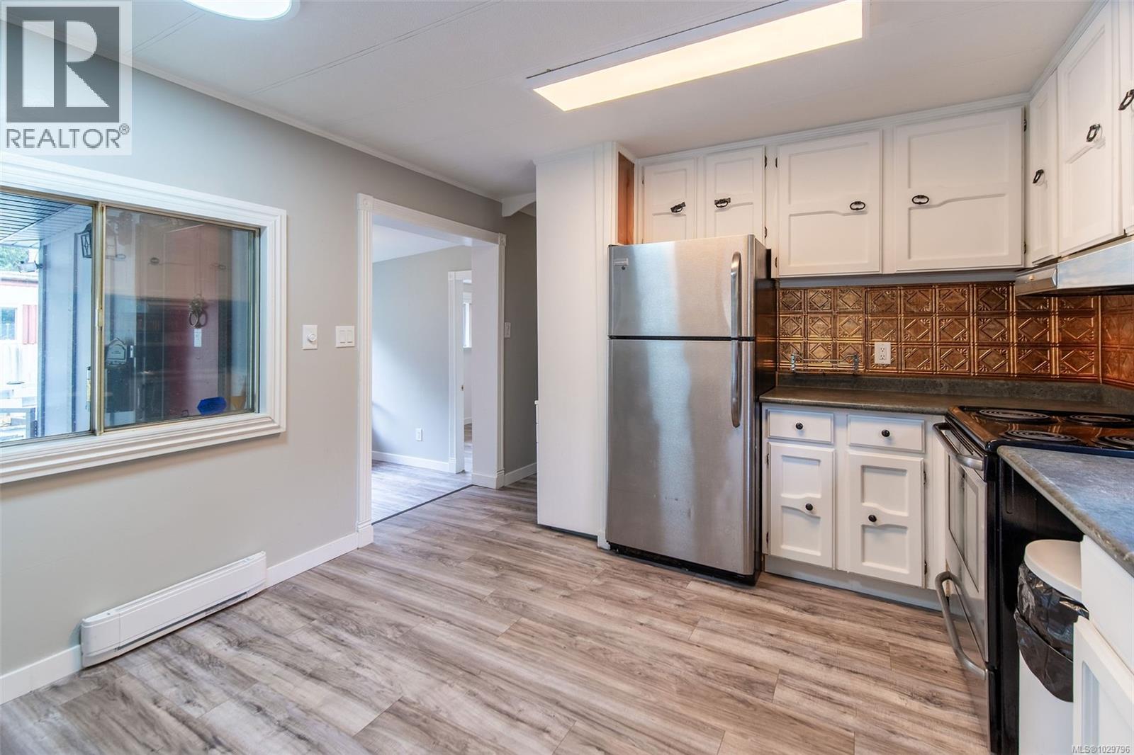 54 2587 Selwyn Road, Langford