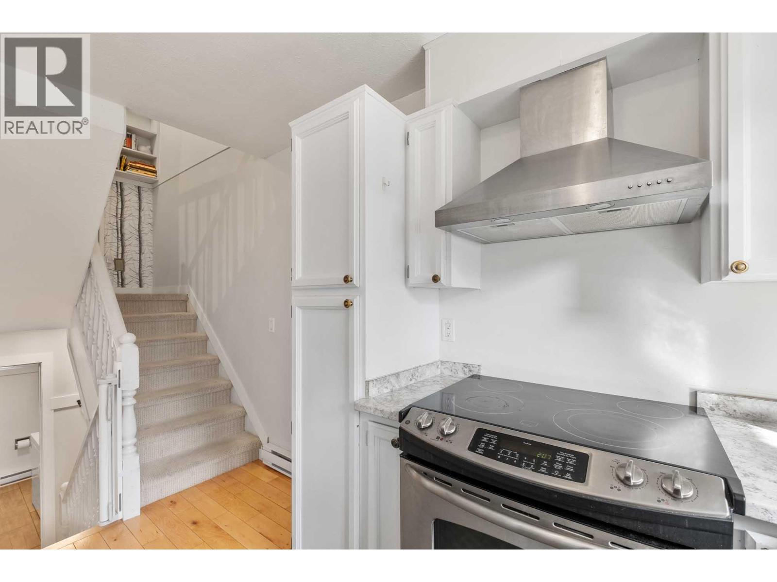 #14 1985 Burtch Road - 14