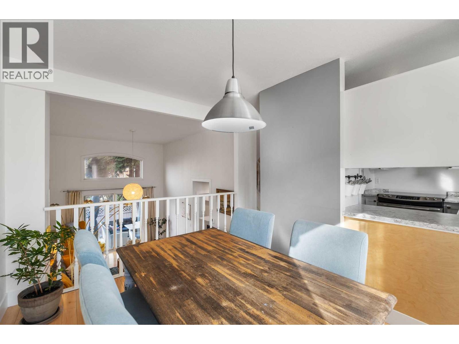#14 1985 Burtch Road - 15