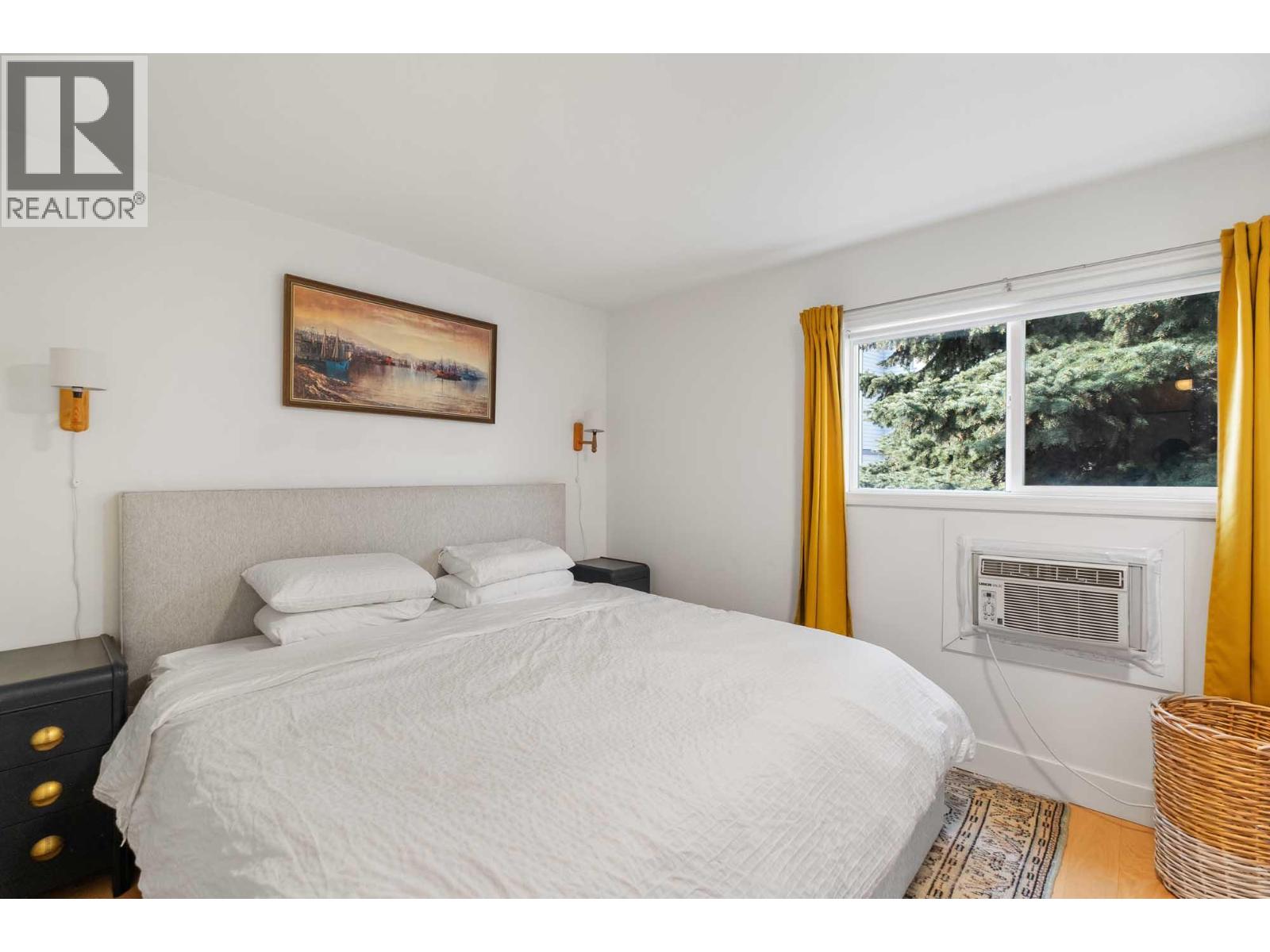 #14 1985 Burtch Road - 18