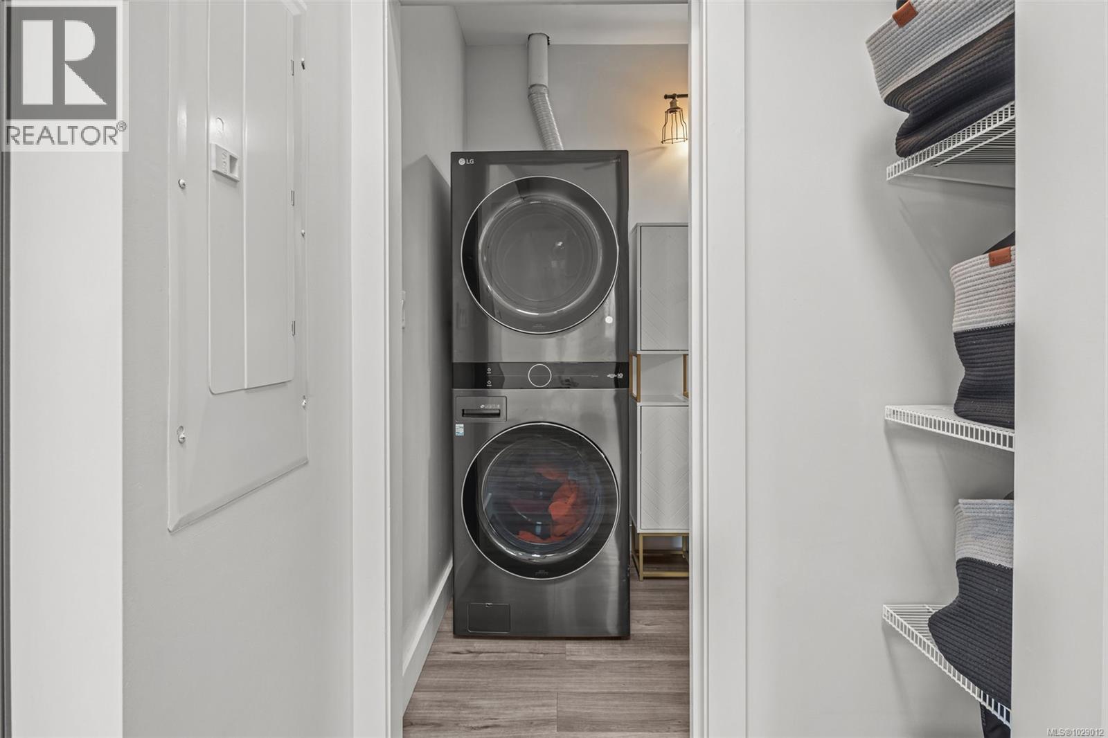 8801 WEST COAST RD - 17