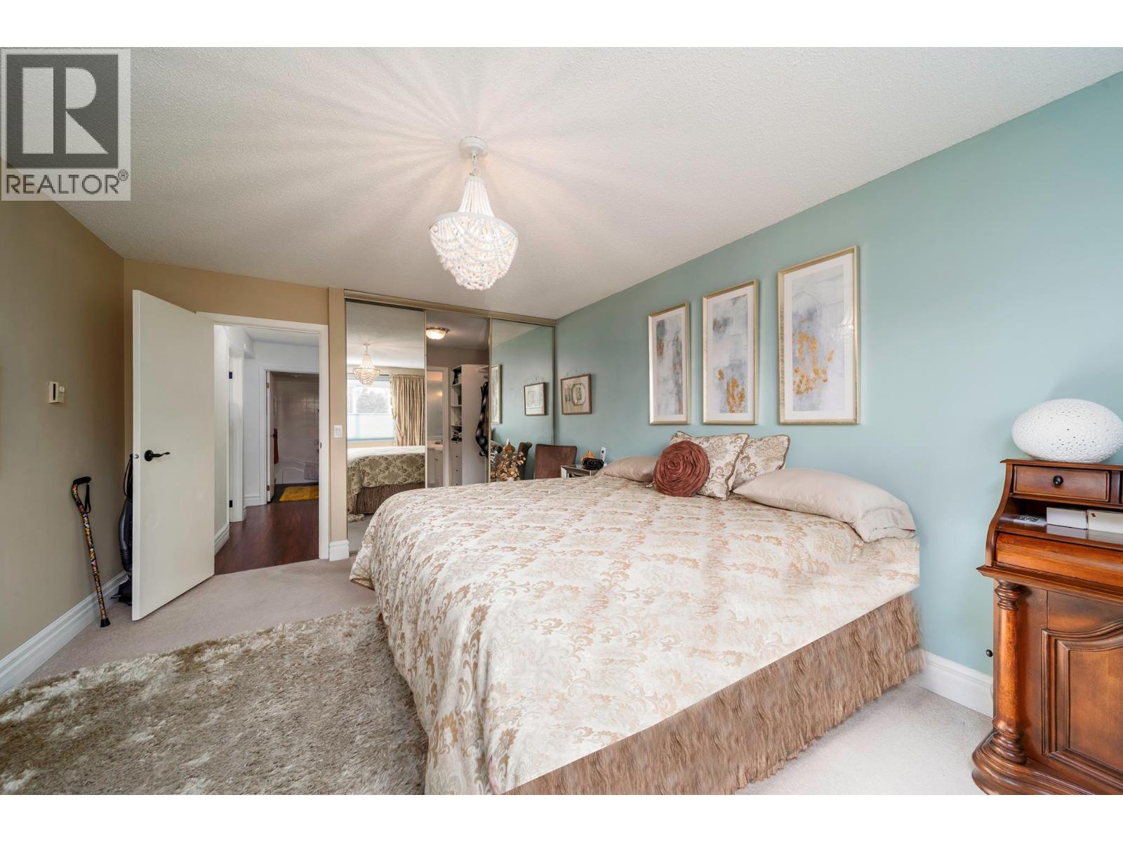 115 1035 Bernard Avenue, Kelowna