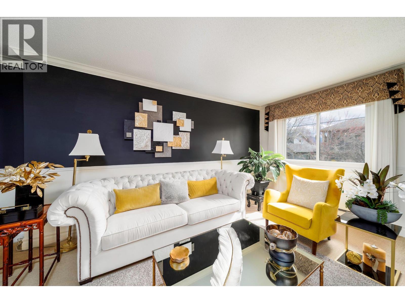 115 1035 Bernard Avenue, Kelowna