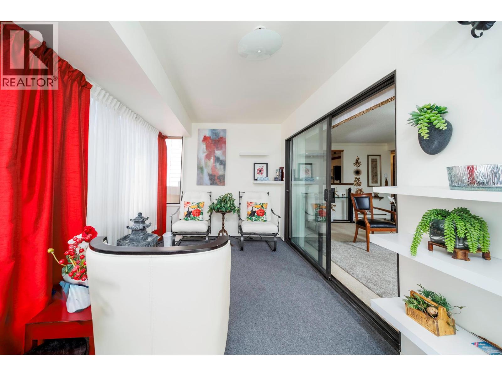 115 1035 Bernard Avenue, Kelowna