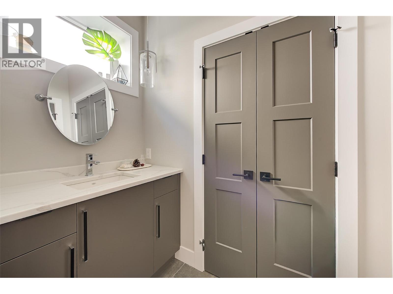 759 Carnoustie Drive, Kelowna