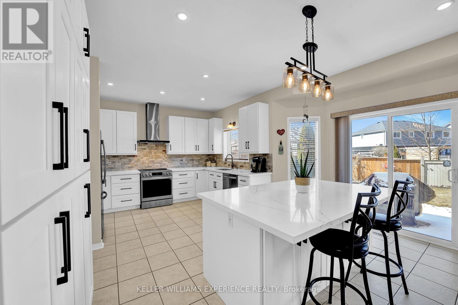 4 GOLD PARK GATE - 12