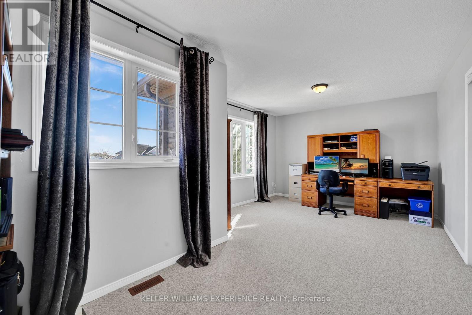 4 GOLD PARK GATE - 14