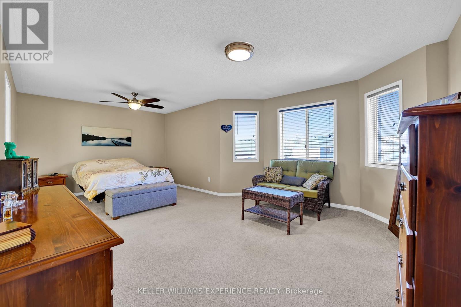 4 GOLD PARK GATE - 21