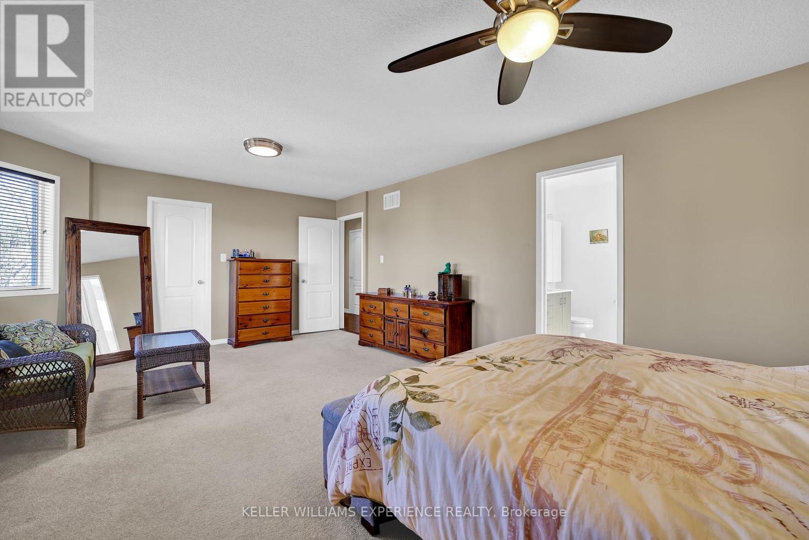 4 GOLD PARK GATE - 22