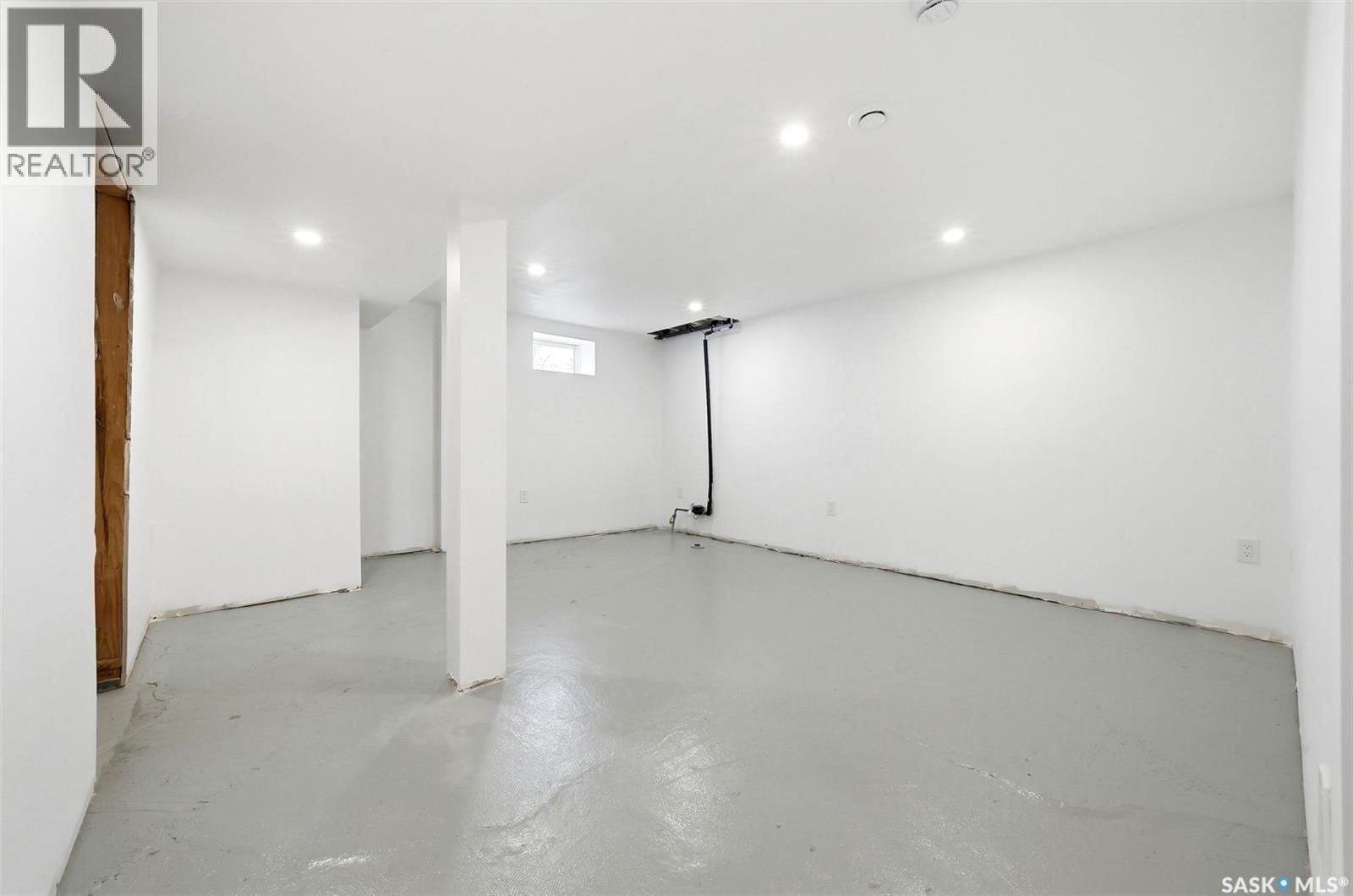 259 BROAD STREET N - 21