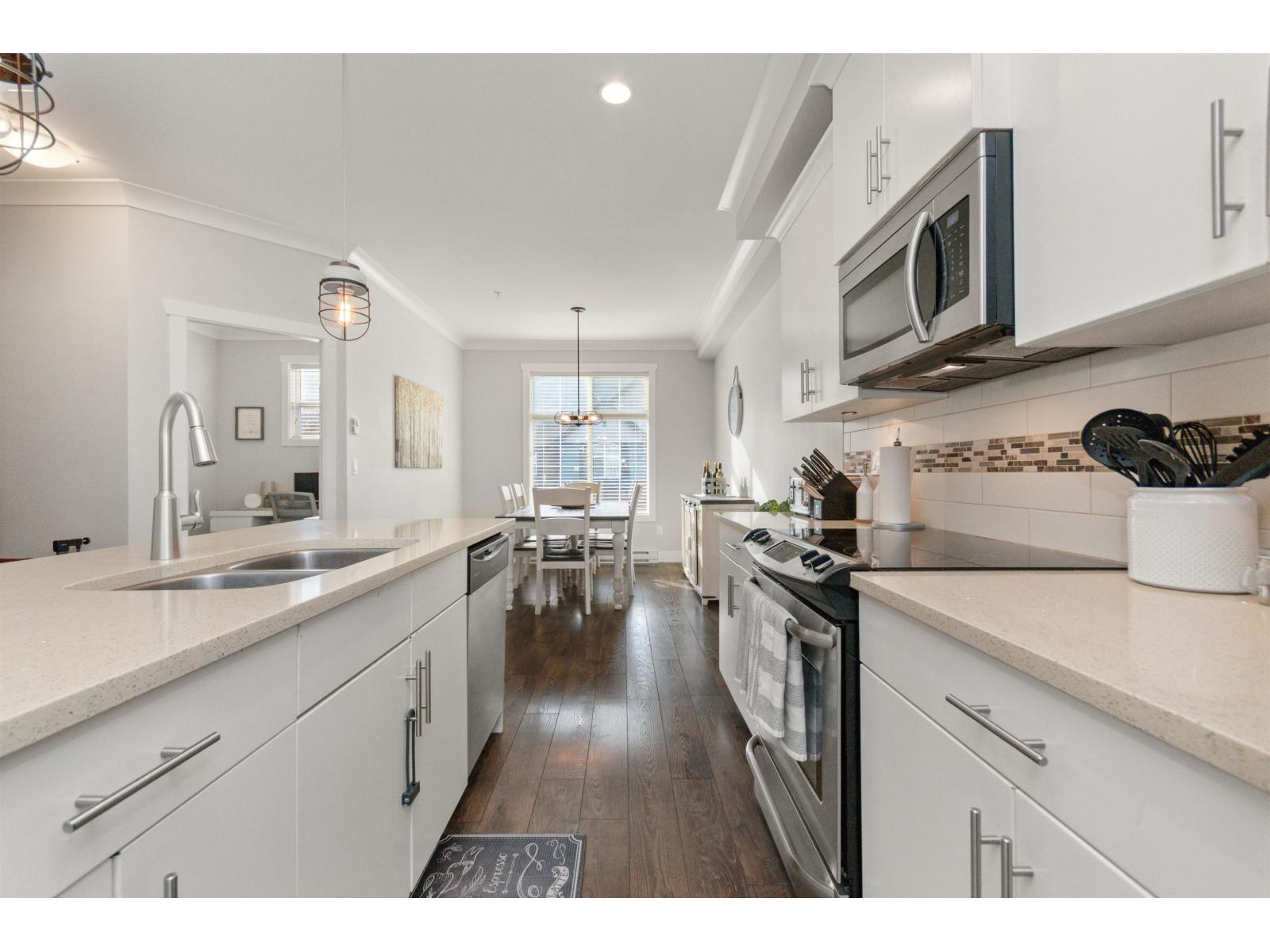 33 5469 CHINOOK STREET, Sardis South