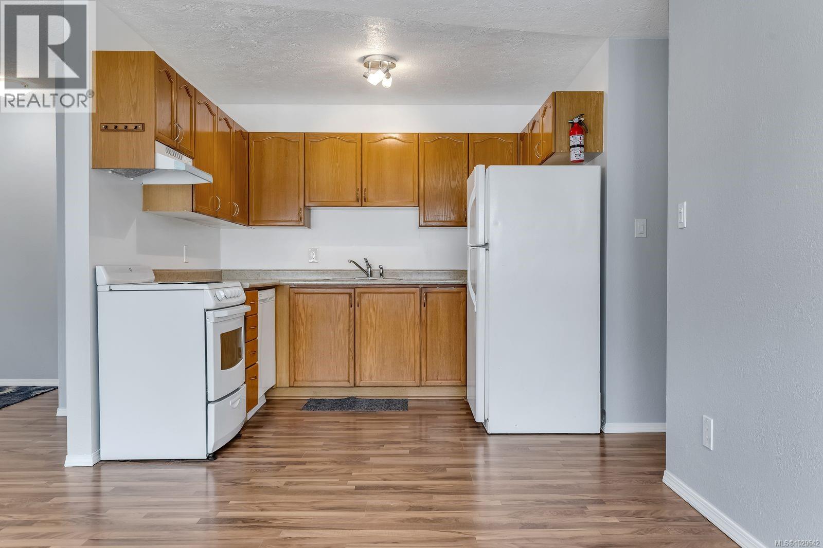 #209 2524 LEWIS ST - 10