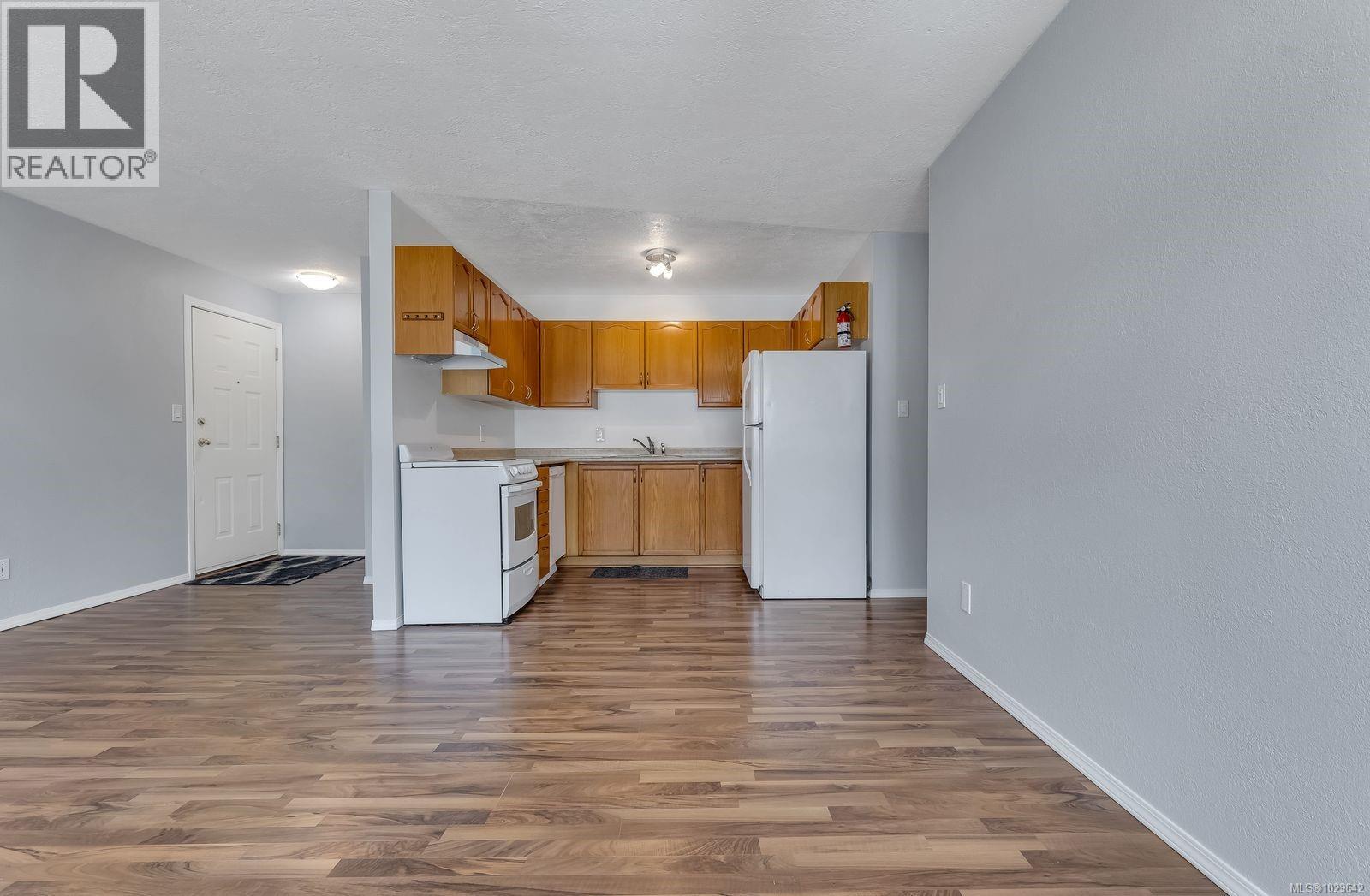 #209 2524 LEWIS ST - 11