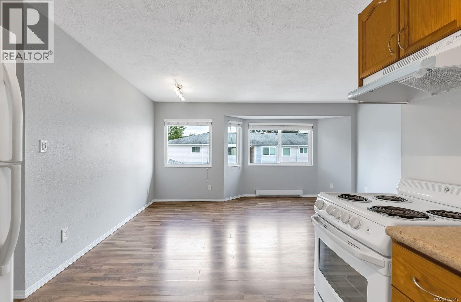 #209 2524 LEWIS ST - 13