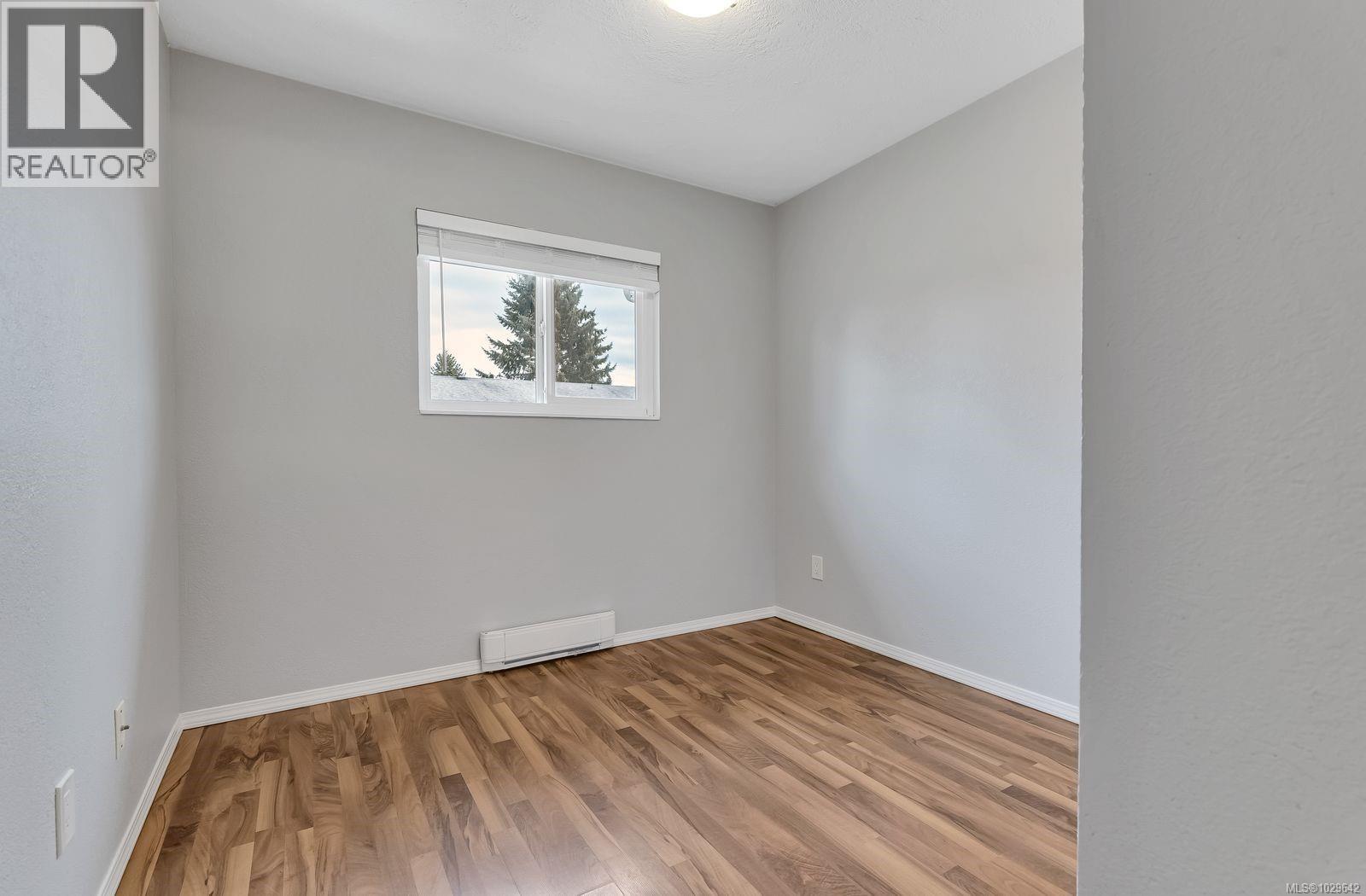 #209 2524 LEWIS ST - 18