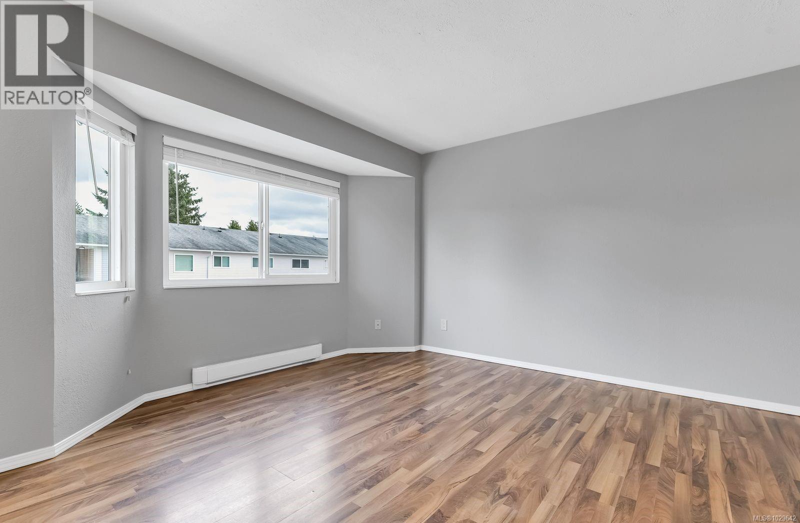 #209 2524 LEWIS ST - 23