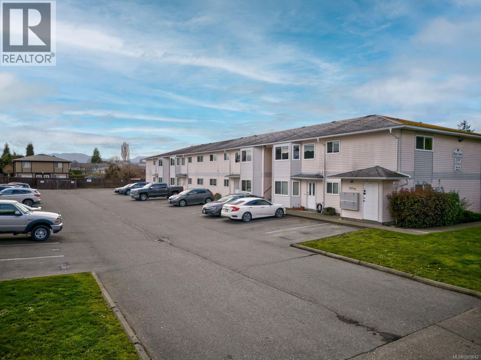 #209 2524 LEWIS ST - 27