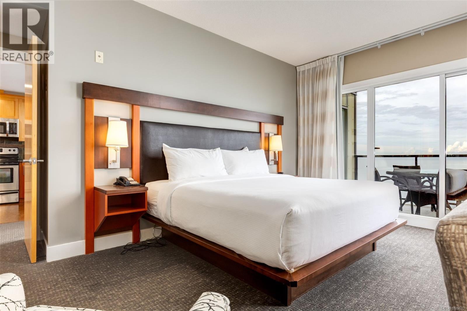 #908 181 BEACHSIDE DR - 19