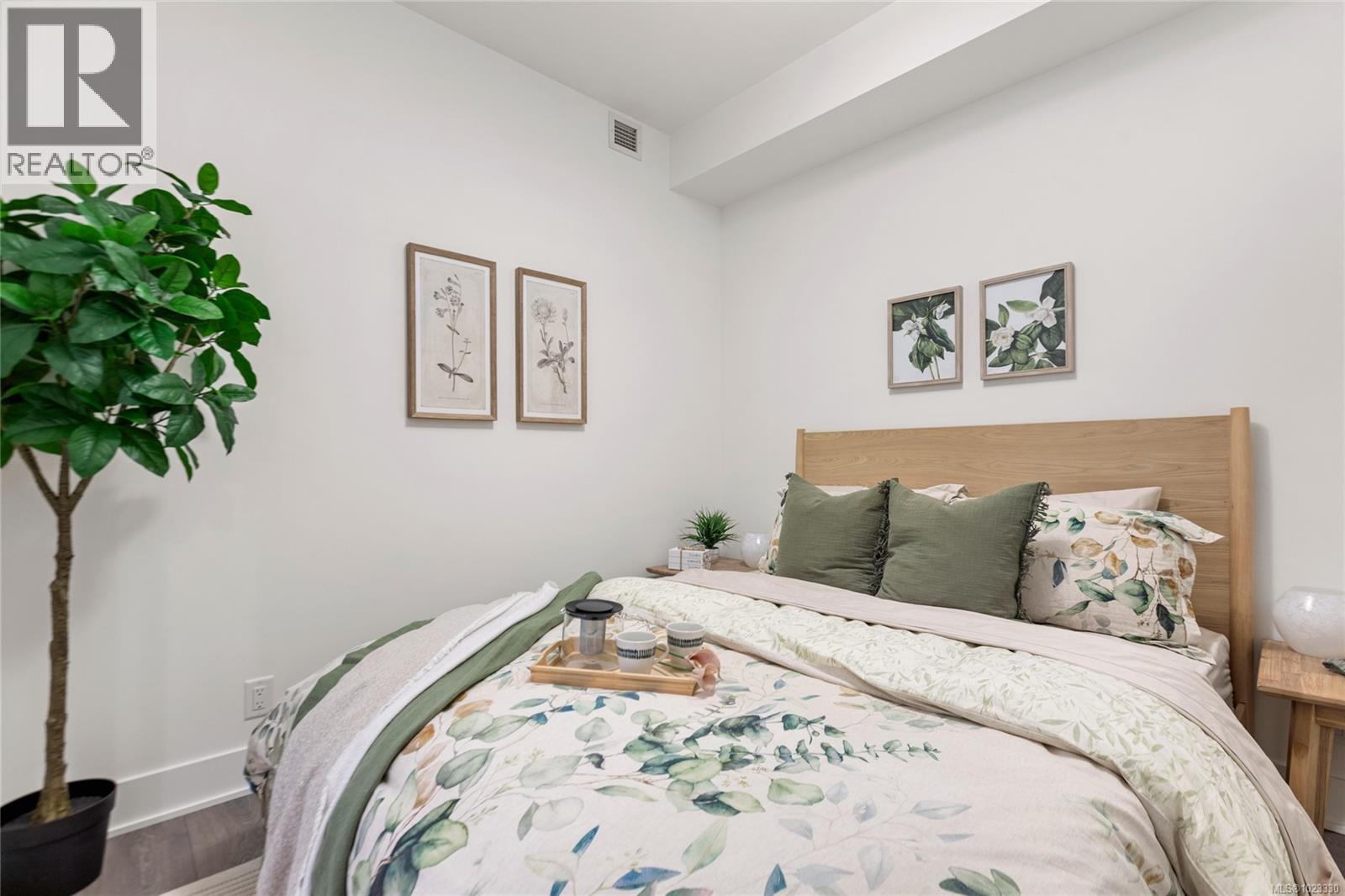 403 1114 Samar Crescent, Langford