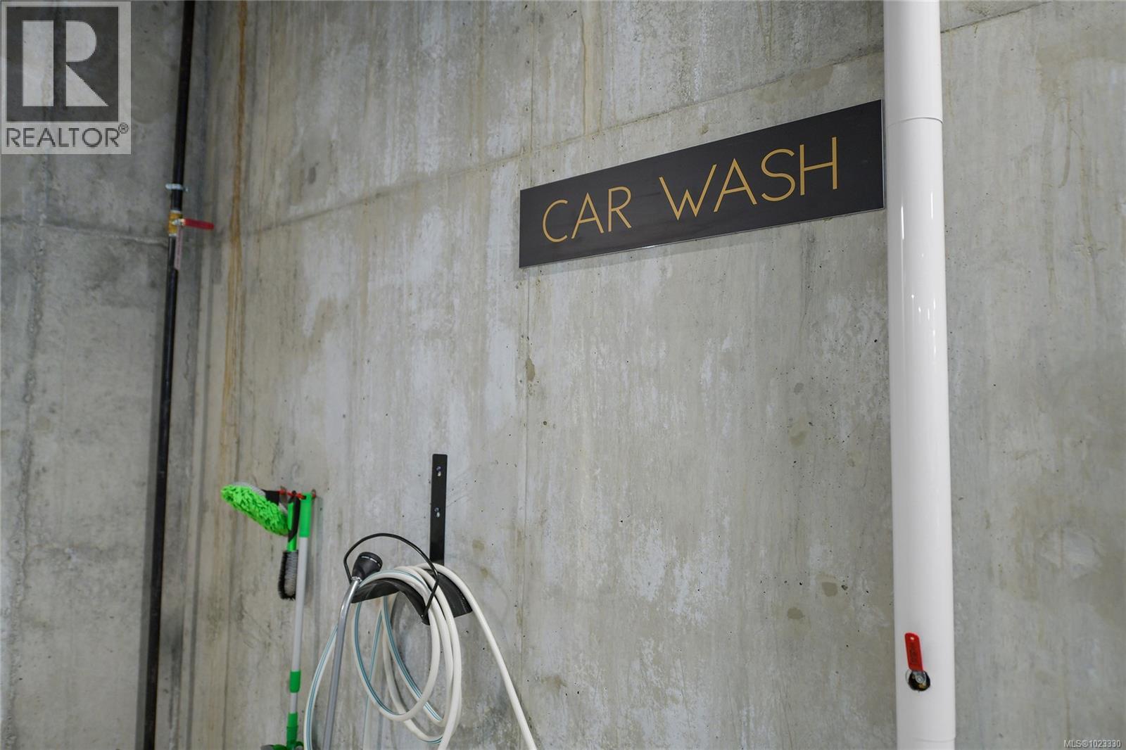 403 1114 Samar Crescent, Langford