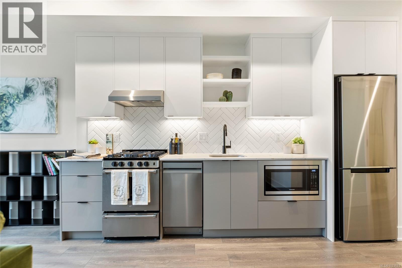 205 1114 Samar Crescent, Langford