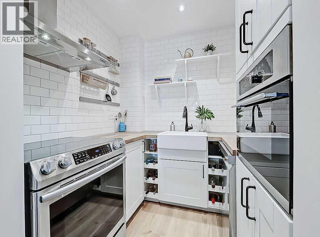 Single Family House for Sale in   Cedar Crescent SW Spruce Cliff Calgary 