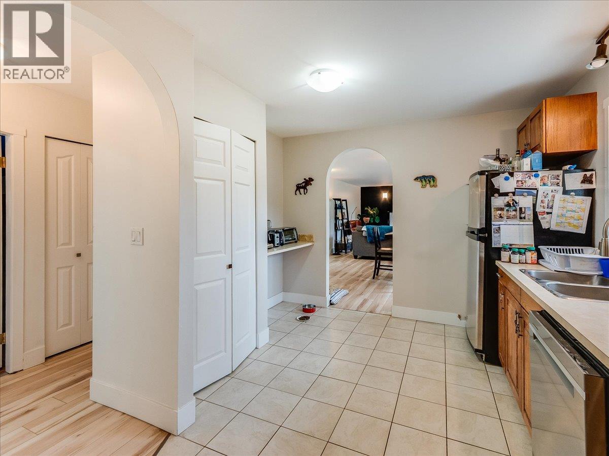 2421 12th Avenue, Castlegar