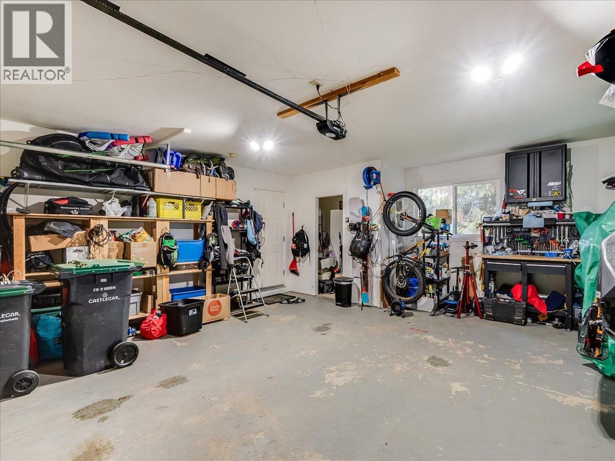 2421 12th Avenue, Castlegar