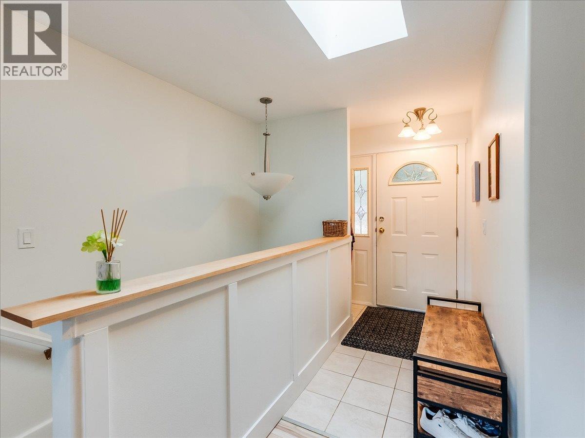 2421 12th Avenue, Castlegar