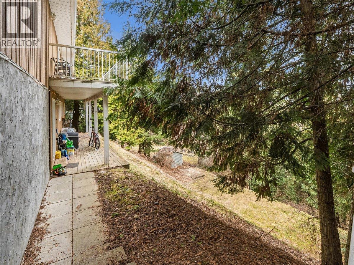 2421 12th Avenue, Castlegar