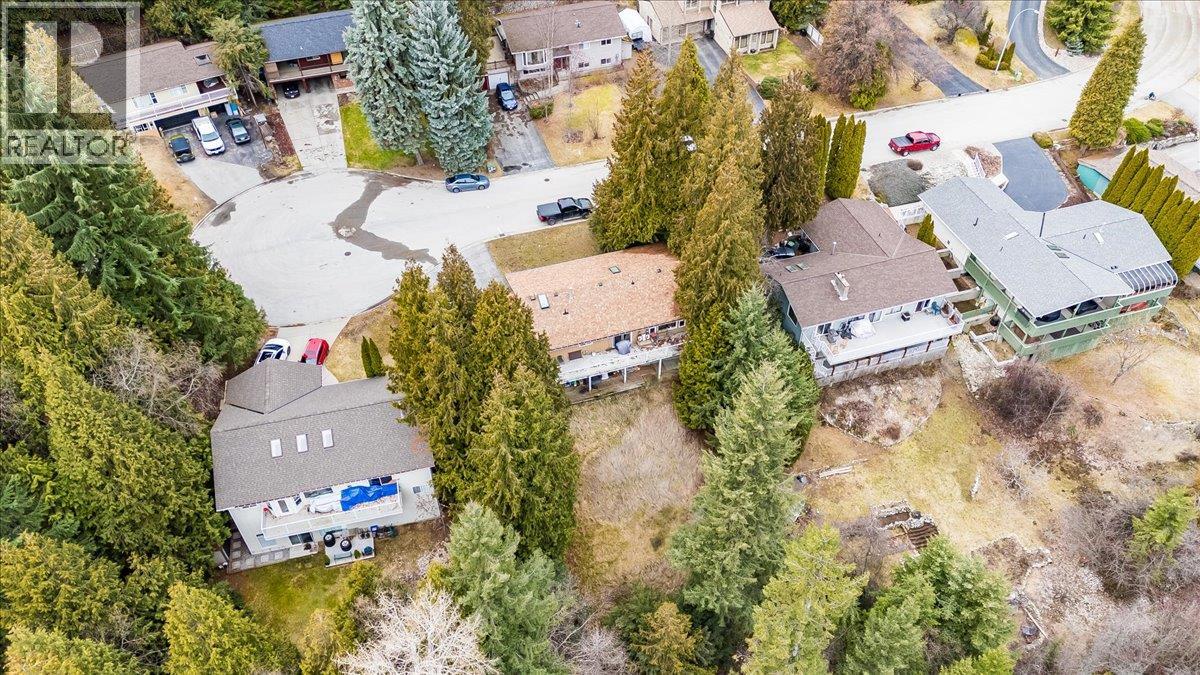 2421 12th Avenue, Castlegar