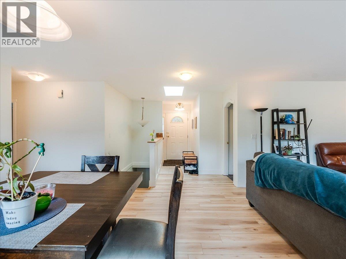 2421 12th Avenue, Castlegar