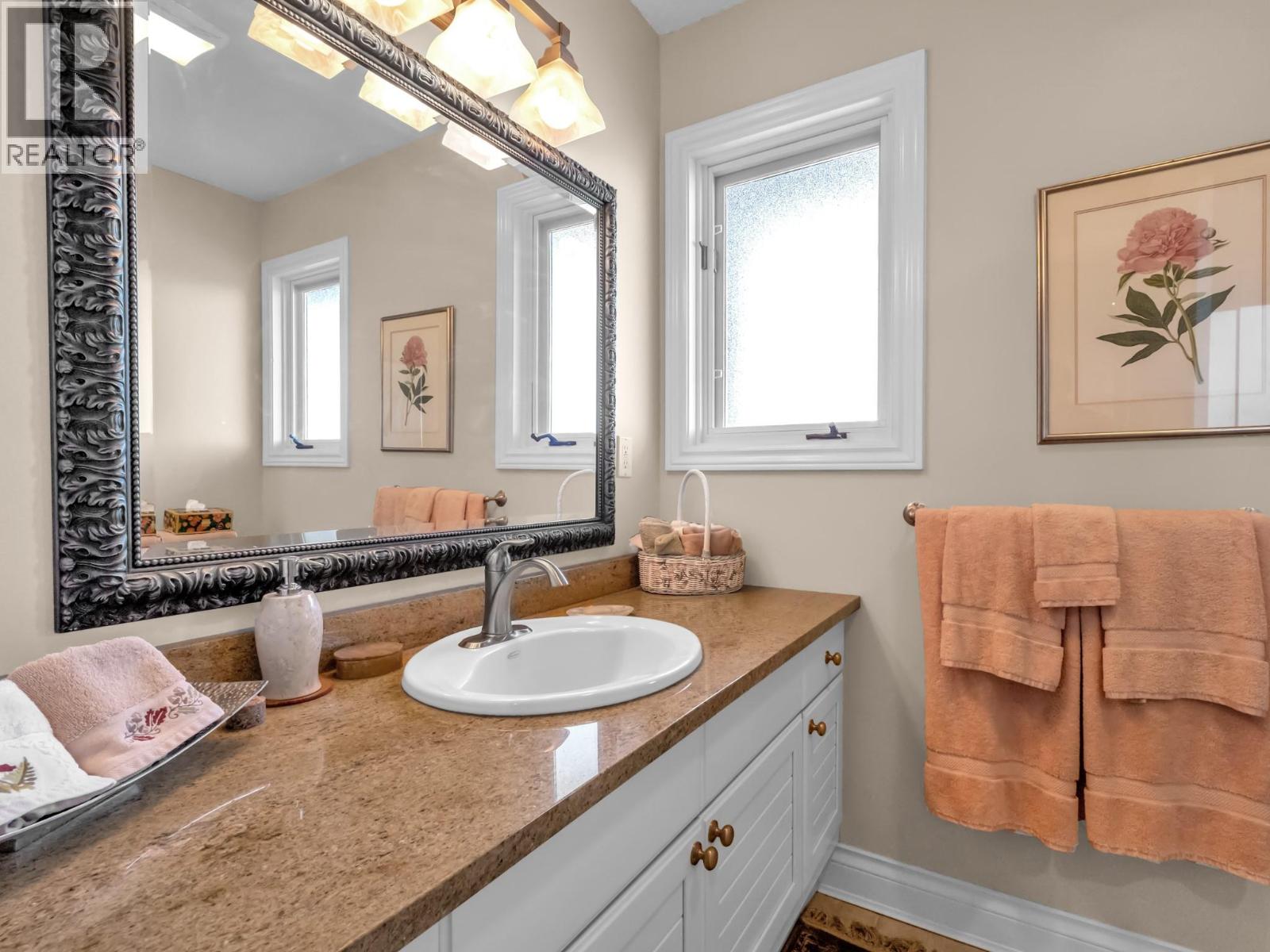 1776 Keloka Drive, West Kelowna