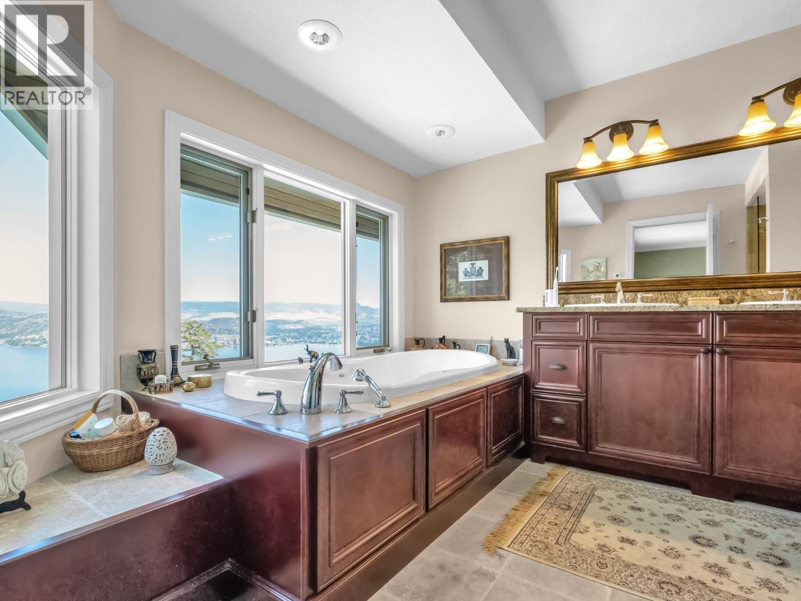 1776 Keloka Drive, West Kelowna