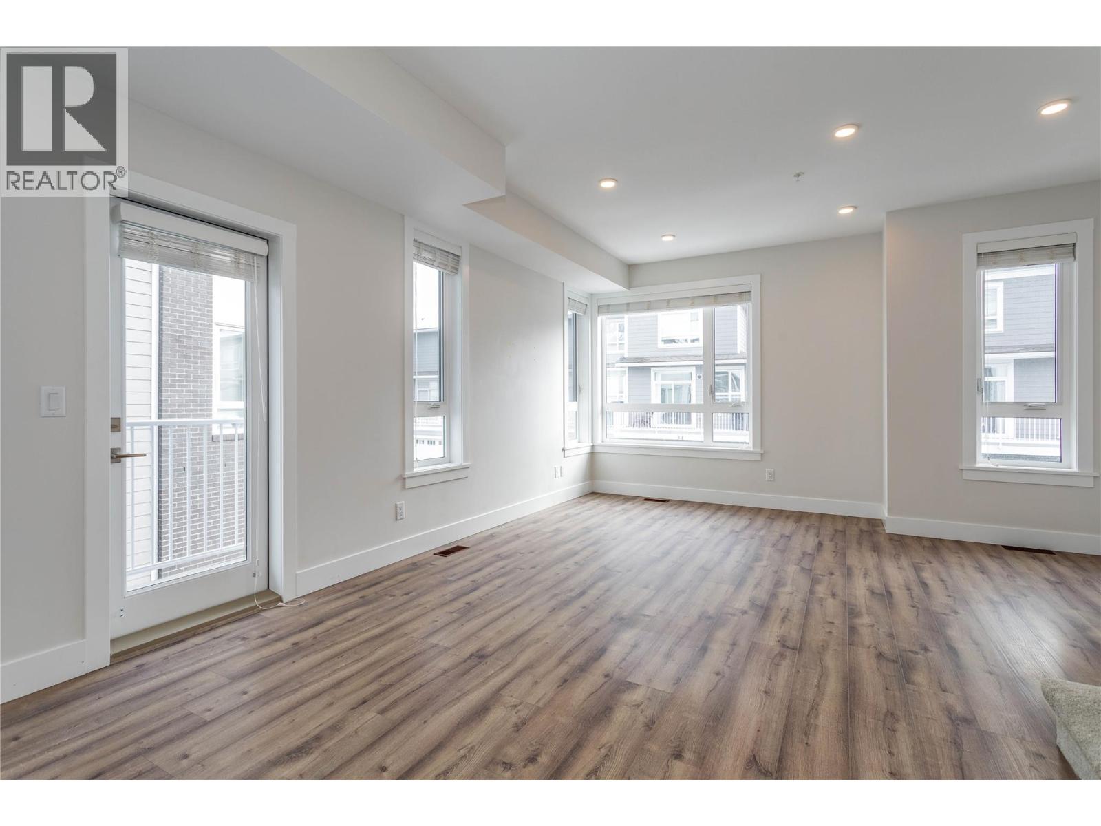 13098 Shoreline Way Unit# 68, Lake Country