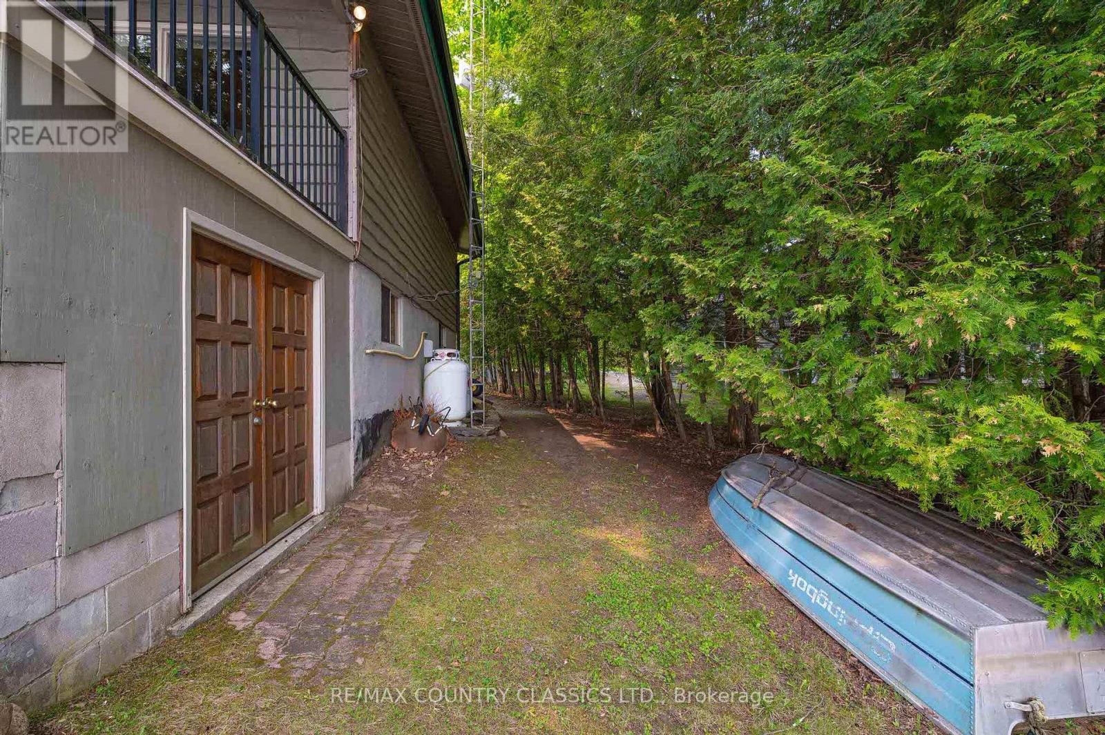 217 MOFFAT ROAD - 11