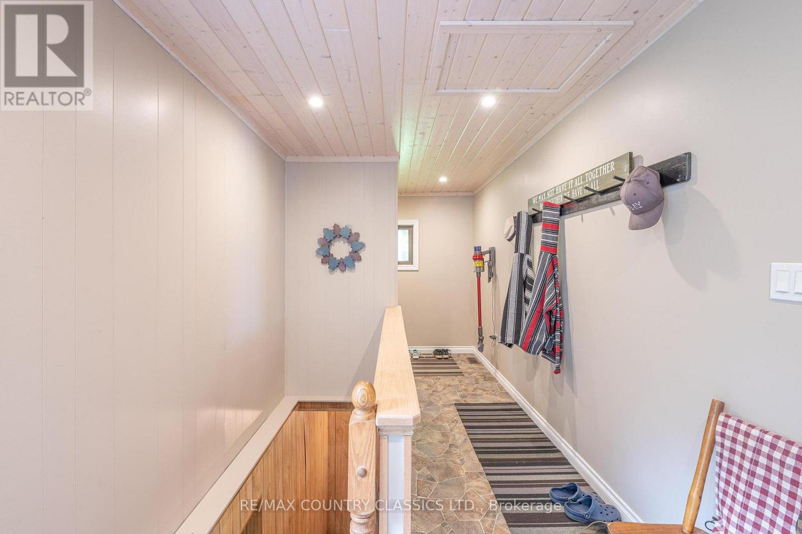217 MOFFAT ROAD - 23