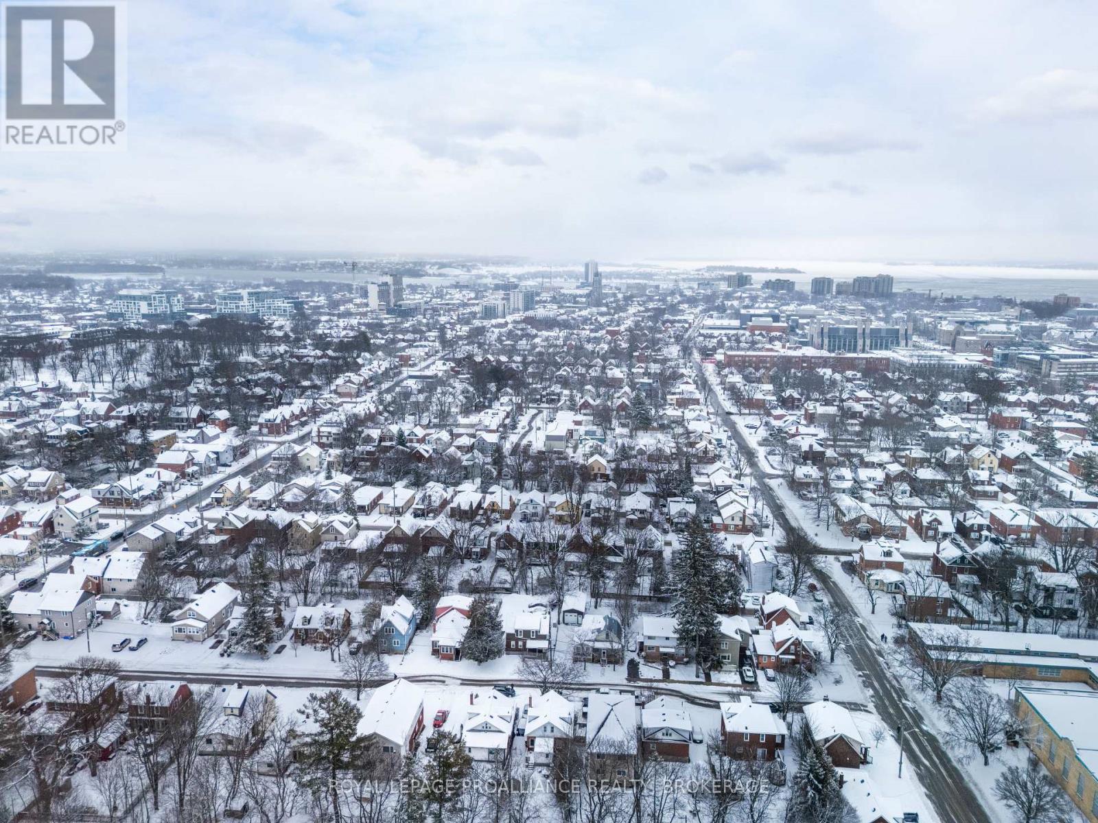 31 TORONTO STREET,Kingston (Central City East),,