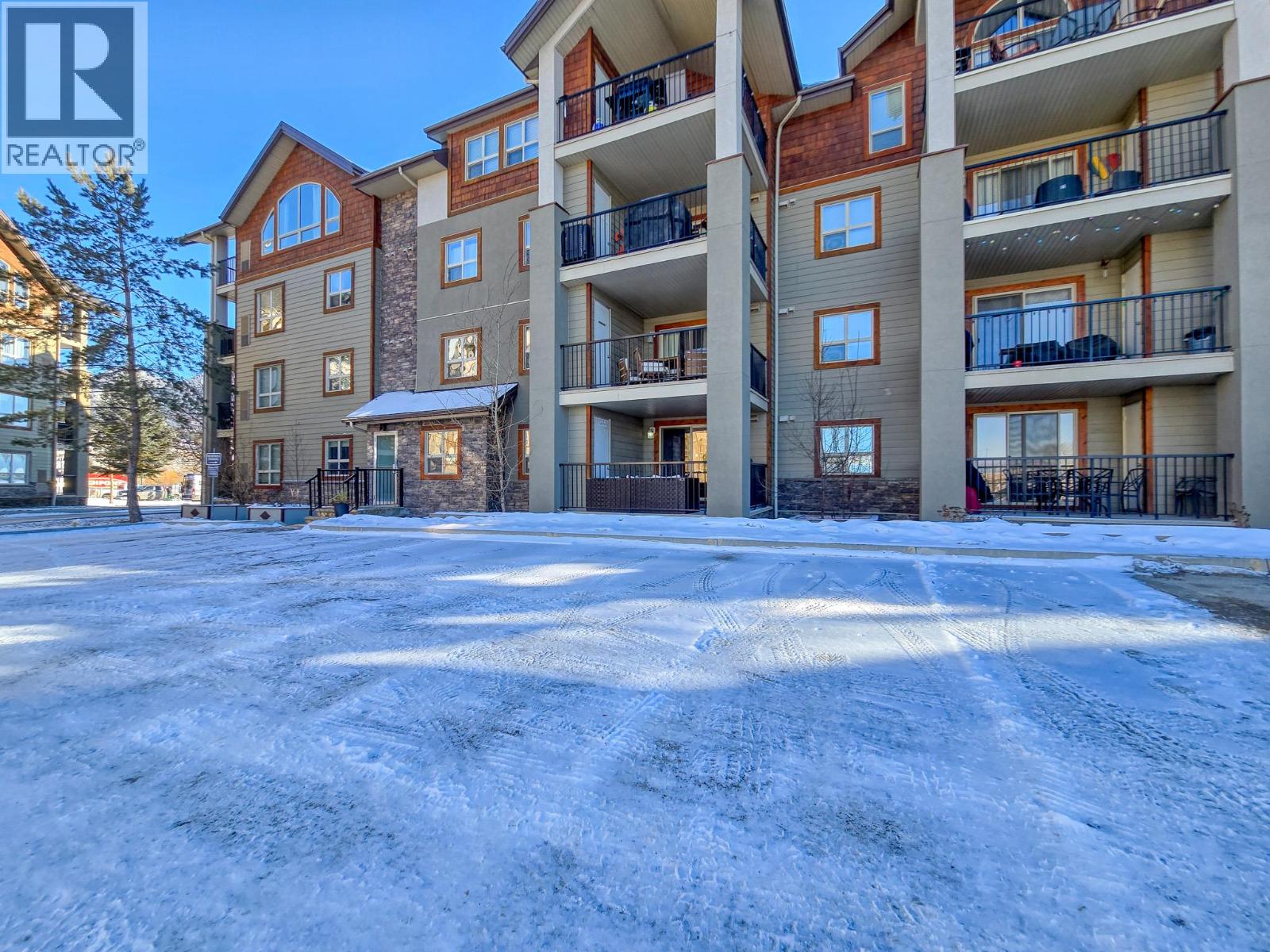205 THIRD Avenue Unit# 1102, Invermere