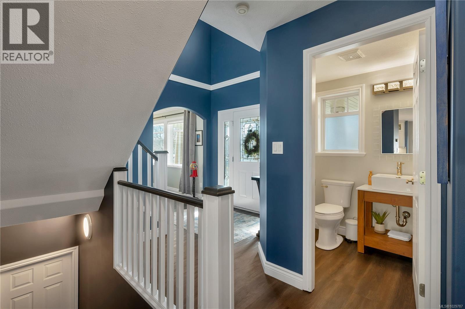 2404 Idiens Way - 21