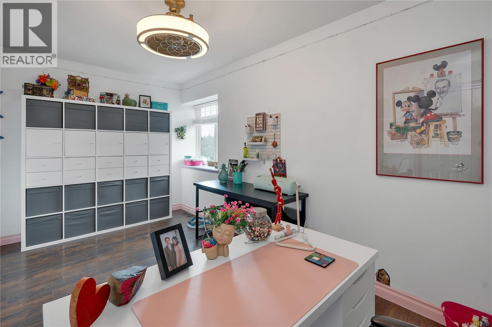 2404 Idiens Way - 37