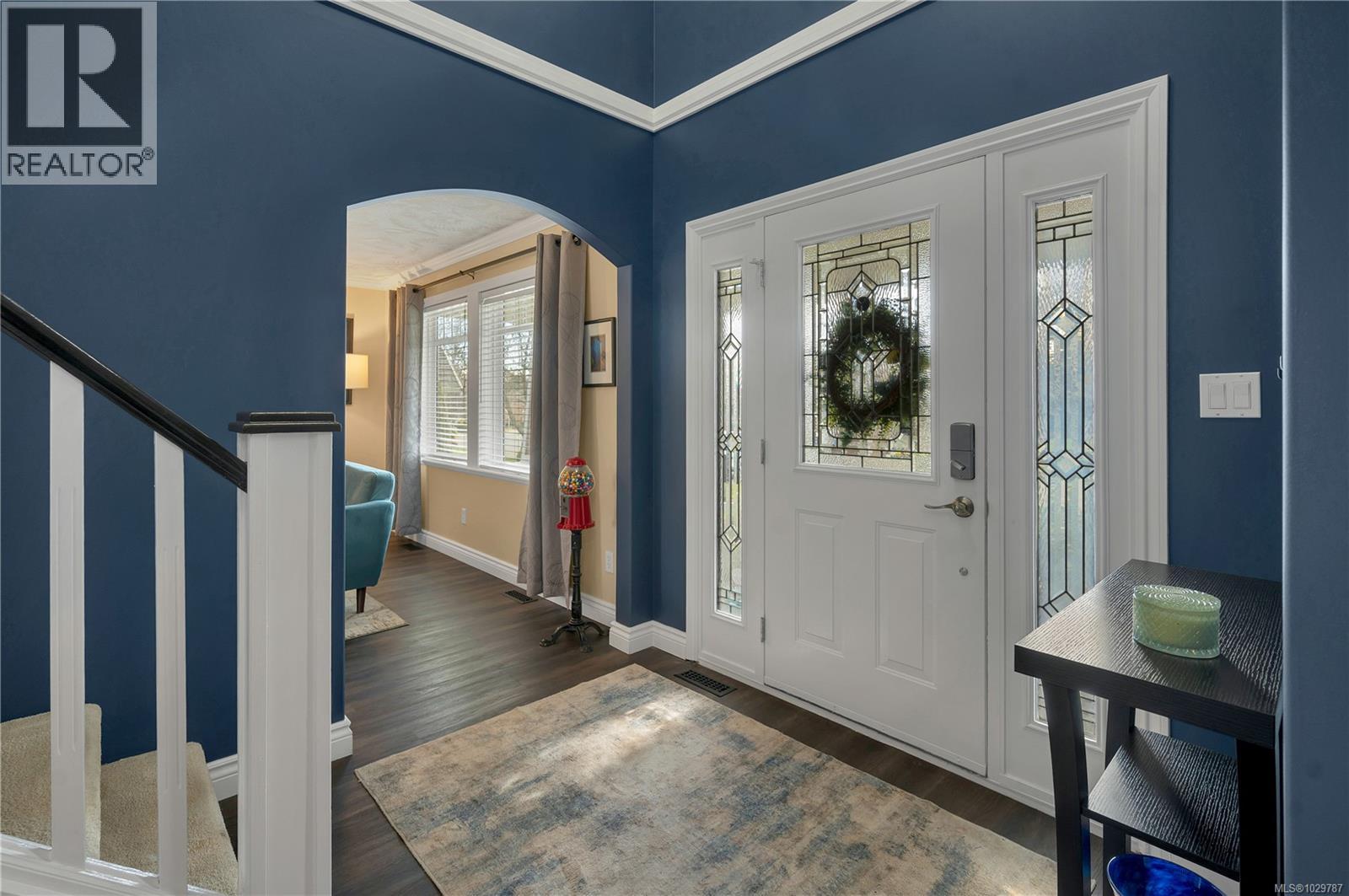 2404 Idiens Way - 24