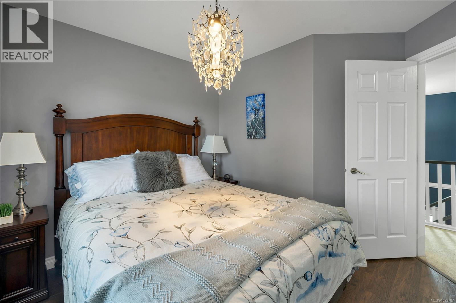 2404 Idiens Way - 44
