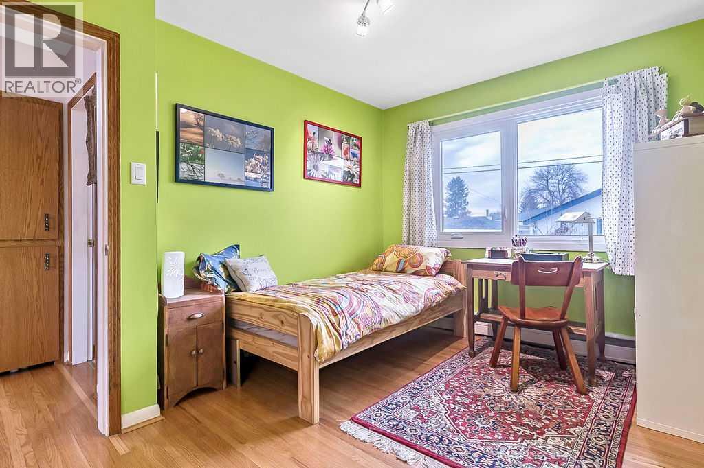 Single Family House Bungalow for Sale in   Avenue SW Kingsland Calgary 