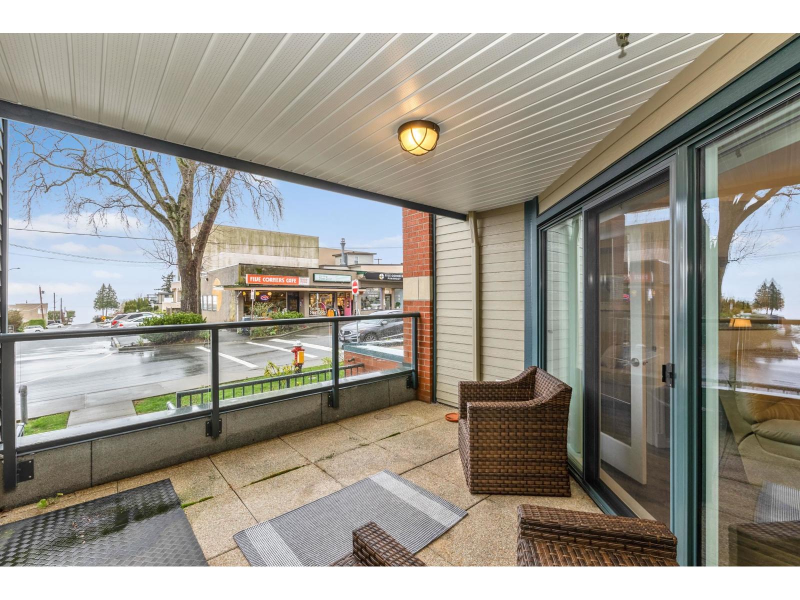 211 15210 PACIFIC AVENUE, White Rock