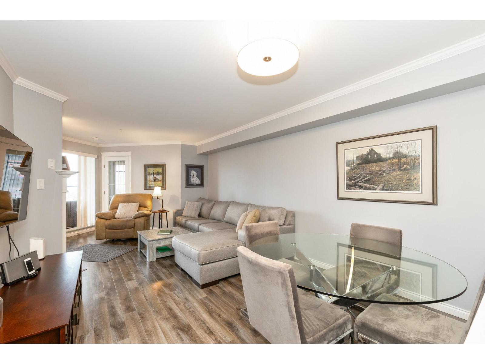 211 15210 PACIFIC AVENUE, White Rock