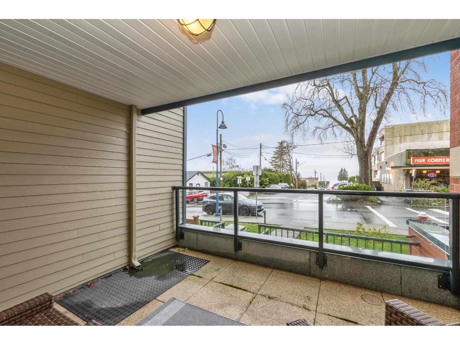 211 15210 PACIFIC AVENUE, White Rock