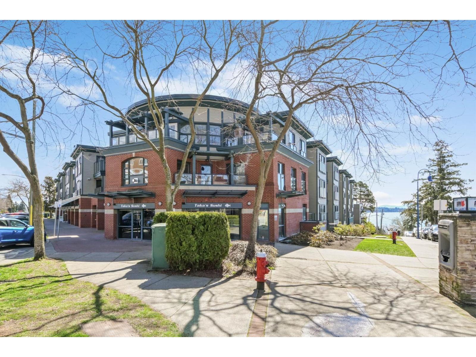 211 15210 PACIFIC AVENUE, White Rock