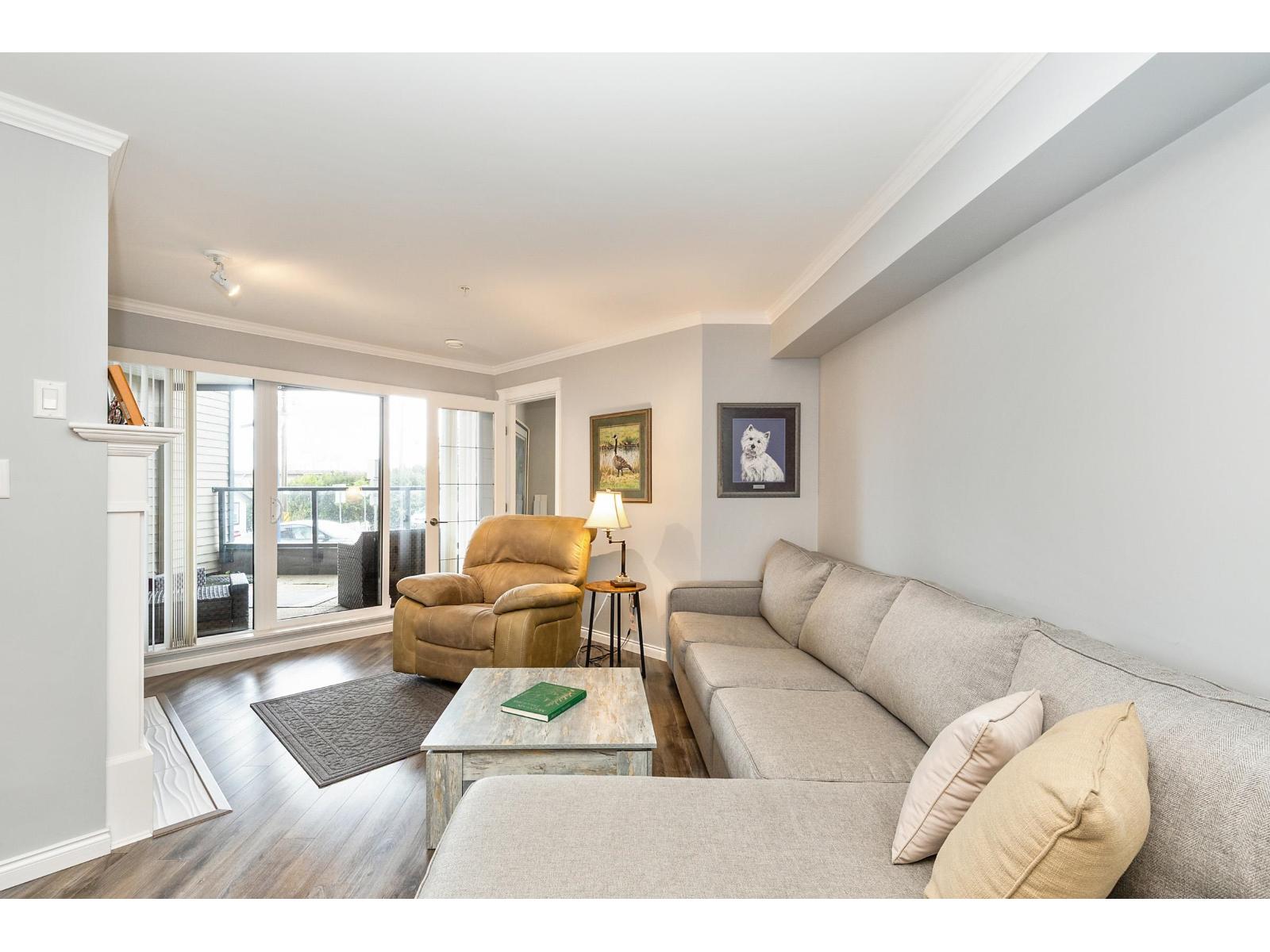 211 15210 PACIFIC AVENUE, White Rock