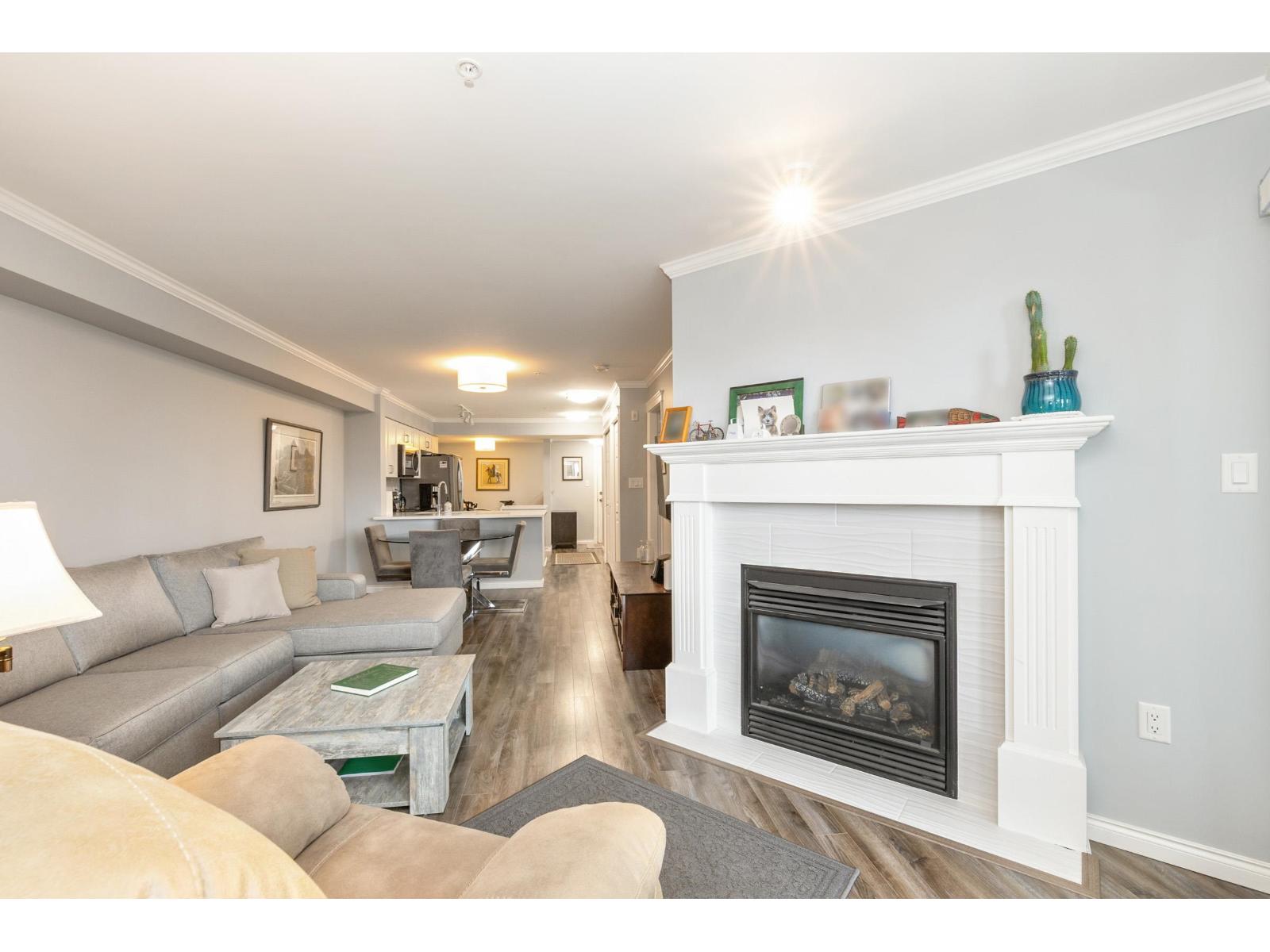 211 15210 PACIFIC AVENUE, White Rock